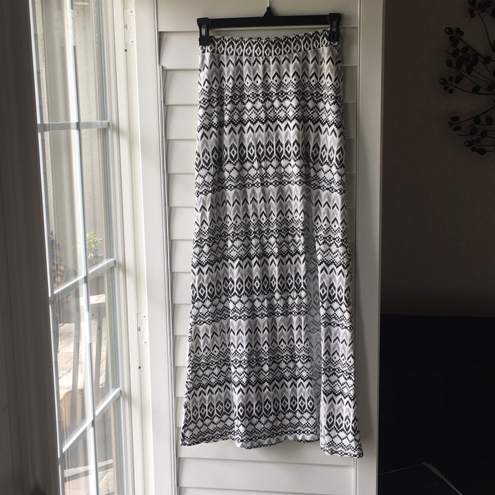 Cute long American Eagle skirt